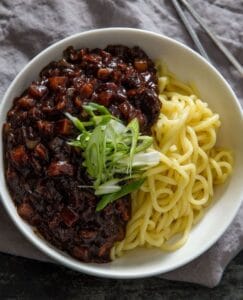 Jjajangmyeon 