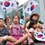 Inovasi atau Eksploitasi? Di Balik Sistem Pelatihan K-Pop yang Menghasilkan Bintang Dunia