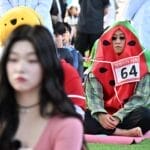 TARIAN TRADISIONAL SEUNGJEONMU YANG MELAMBANGKAN DOA DAN PERAYAAN KEMENANGAN DARI NEGERI GINSENG